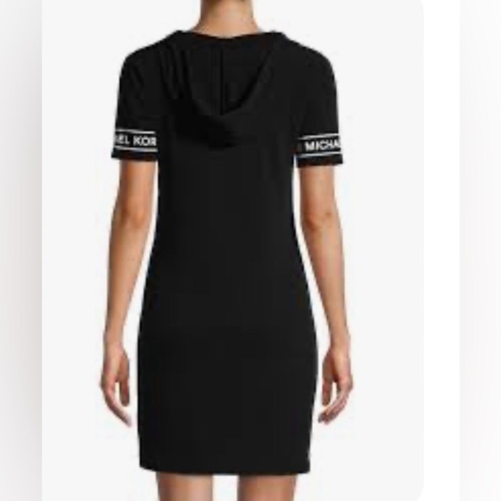 🔥Michael Kors Pull on Hooded Black Dress!Size:XS but Stretches to Small Stylish